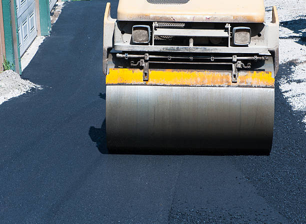 Best Asphalt Driveway Installation  in Chicago Ridge, IL